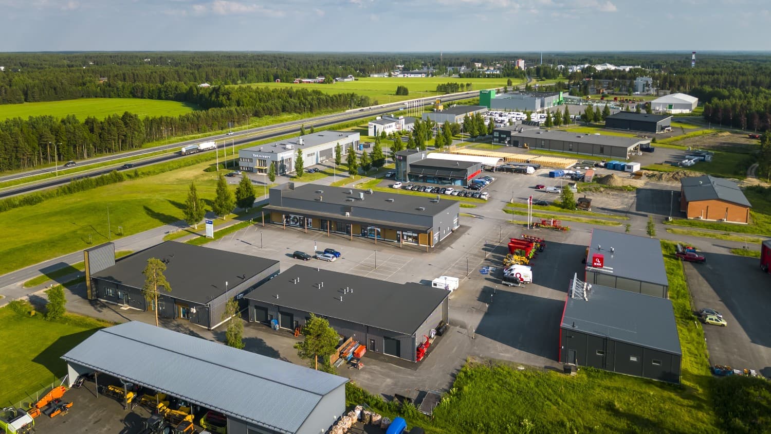 305_220627_Zateliitintie_17_some