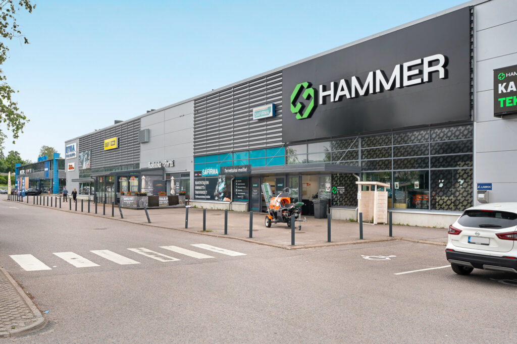 alikeravantie toimitilan julkisivu