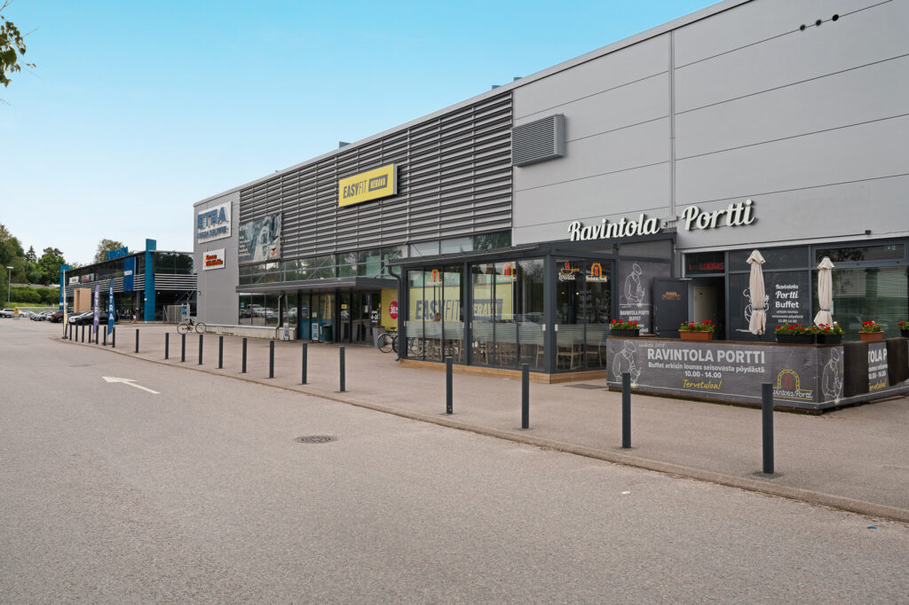 alikeravantie toimitilan julkisivu